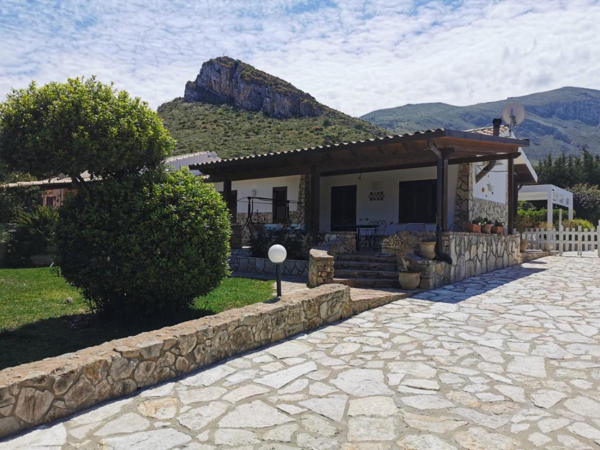 Villa Hibiscus Кастелламмаре-дель-Гольфо Екстер'єр фото